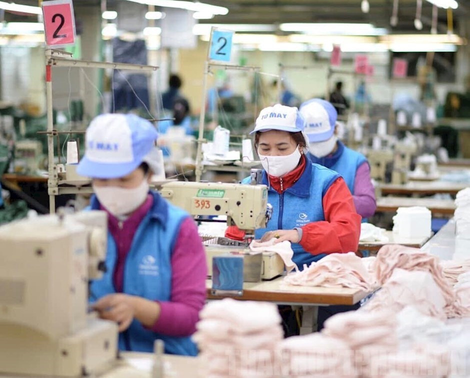 O dich COVID-19 tai KCN Bac Giang: Hien ke doanh nghiep “cheo chong” dich-Hinh-2