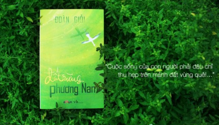 Nhà thơ Hữu Thỉnh nhận xét: Đất rừng phương Nam làm thay đổi nhận thức vốn là định kiến trong giới, rằng một tác phẩm viết theo đơn đặt hàng thì bị gò bó, trói buộc cả đề tài lẫn cảm xúc. Đoàn Giỏi hoàn toàn tự do với đơn đặt hàng và trở thành một trong những tên tuổi viết cho thiếu nhi hay nhất Việt Nam.