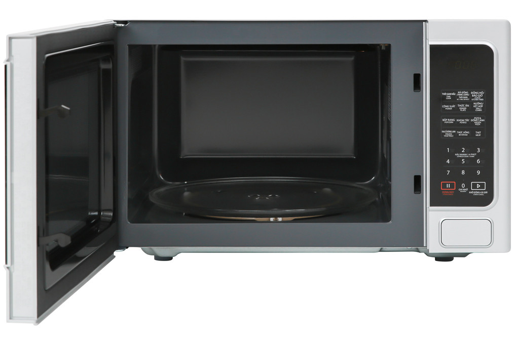 Ngoài lau nhanh, bạn cũng cần định kỳ vệ sinh cẩn thận từ trong ra ngoài lò vi sóng. Tùy vào tần suất sử dụng mà việc vệ sinh lò vi sóng định kỳ của mỗi gia đình sẽ khác nhau. Tuy nhiên, giống như các thiết bị nhà bếp khác, tối thiểu bạn nên vệ sinh lò 1-2 lần/tháng.