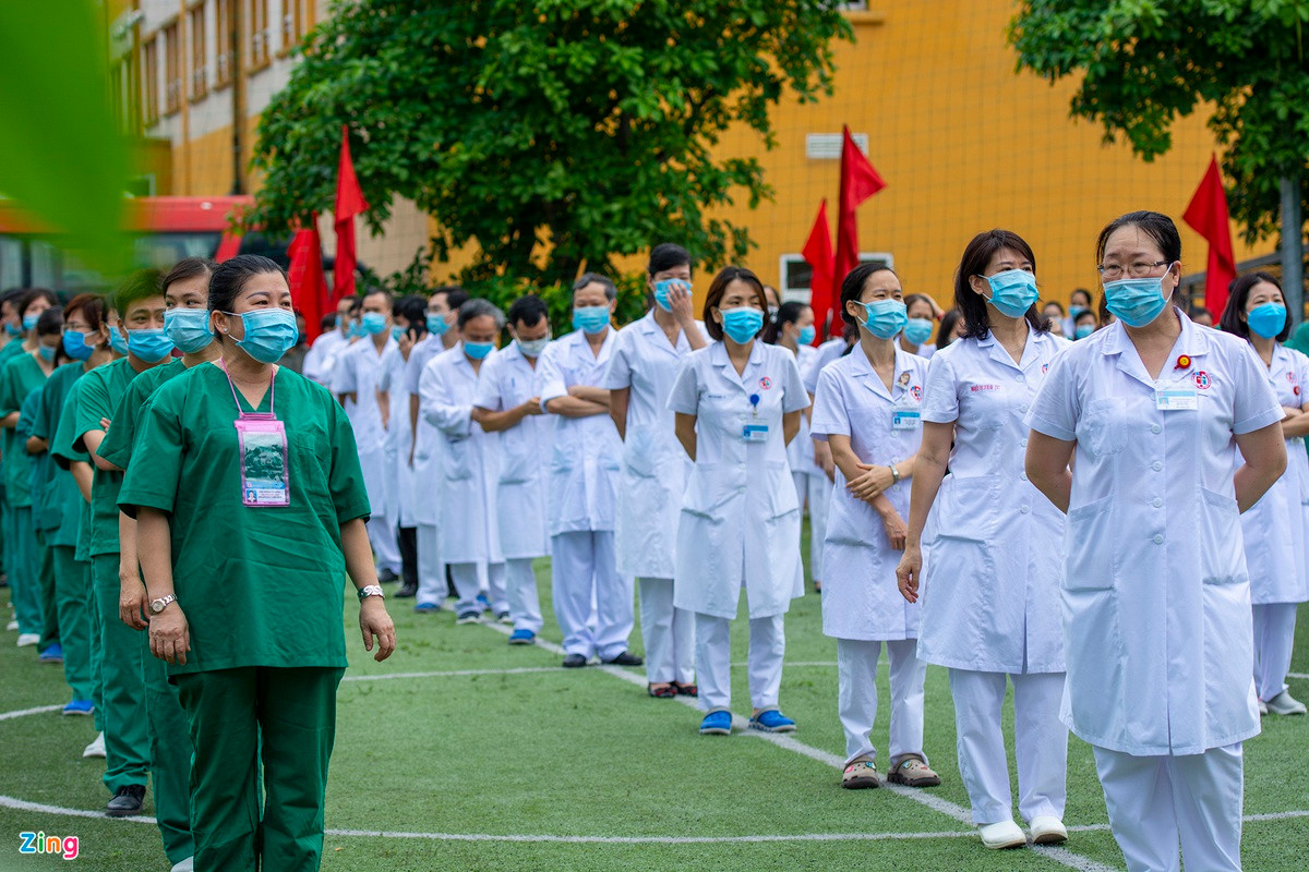 Bo truong Y te den Bac Giang chi dao dap dich COVID-19-Hinh-3