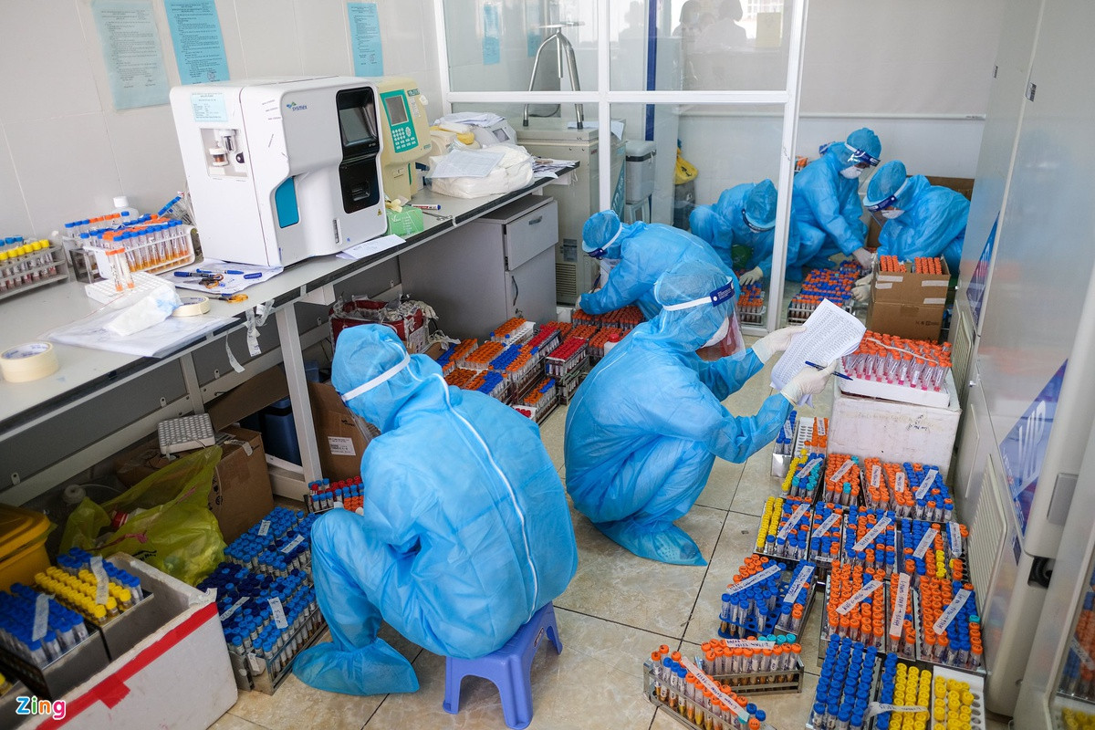 Bo truong Y te den Bac Giang chi dao dap dich COVID-19-Hinh-2