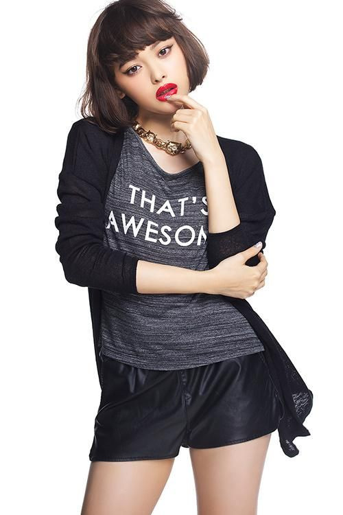 Chính sự kết hợp hoàn hảo này đã giúp Tina có ngoại hình hết sức ấn tượng, giúp cô hái ra tiền, trở thành một biểu tượng với giới trẻ Nhật Bản từ khi còn rất trẻ.