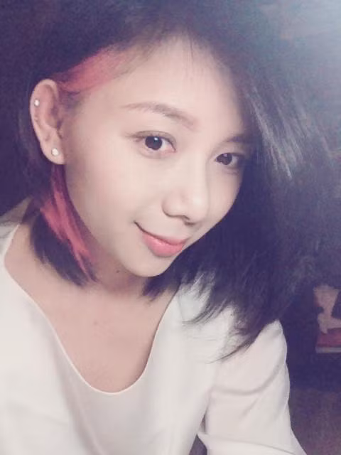 Nói về bản thân, Bảo Châu viết ra những gạch đầu dòng rất ngắn gọn nhưng đầy ấn tượng: "Bánh bèo - Yêu bình yên - Không thích thị phi - Cắm đầu vô làm - Học hoài không hết!".