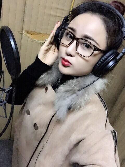 Từng đó thành tích đã chứng minh tài năng của Ngô Thanh Huyền. Thần tượng Thanh Lam, nên 9X này luôn muốn dùng những giai điệu ngọt ngào, giàu cảm xúc của dòng nhạc pop ballad, kết hợp với giọng hát của mình để chinh phục khán giả.