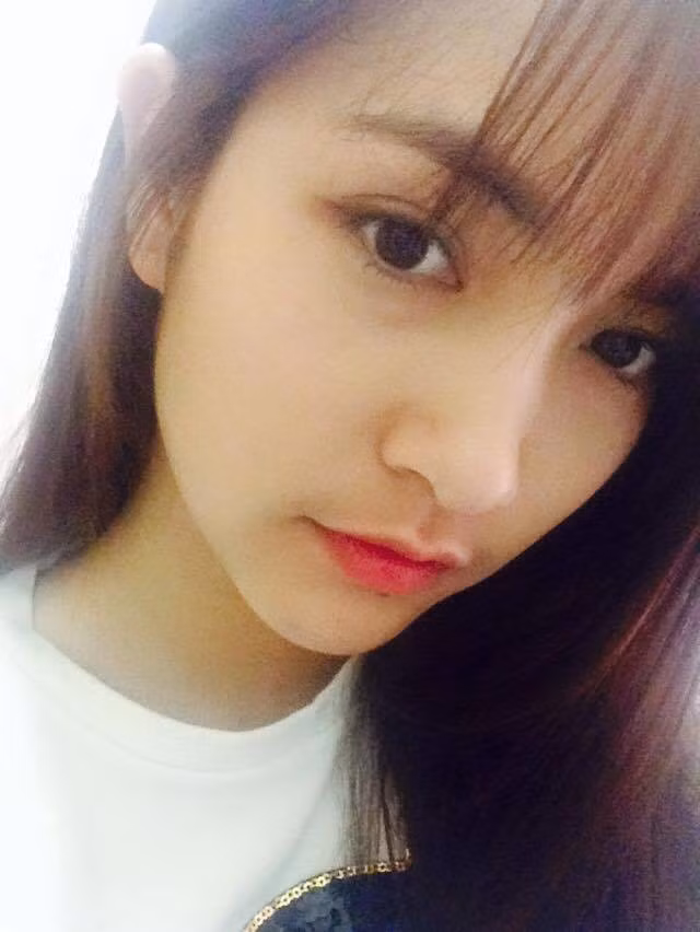 Ngoài đời Lê Hà là một cô gái vui tính, năng động. Nhan sắc của cô bạn được nhiều người khen ngợi là thuần khiết, nhưng trong khá nhiều bức ảnh, Lê Hà cũng cho thấy cô còn có nhiều nét đẹp rất Tây khiến người đối diện ấn tượng. Ảnh: NVCC.