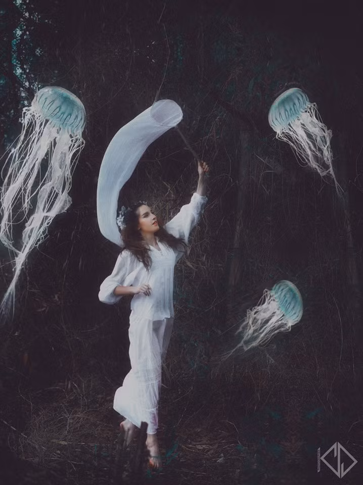 Được nhận xét là có chất ảnh, màu sắc rất độc đáo... Hoàng Duy Anh luôn rất tự tin vào khả năng, công việc của mình. Cộng với niềm đam mê, chàng trai trẻ mong muốn có thể vượt qua mọi khó khăn, phát triển được bản thân được đến mức như mong đợi.