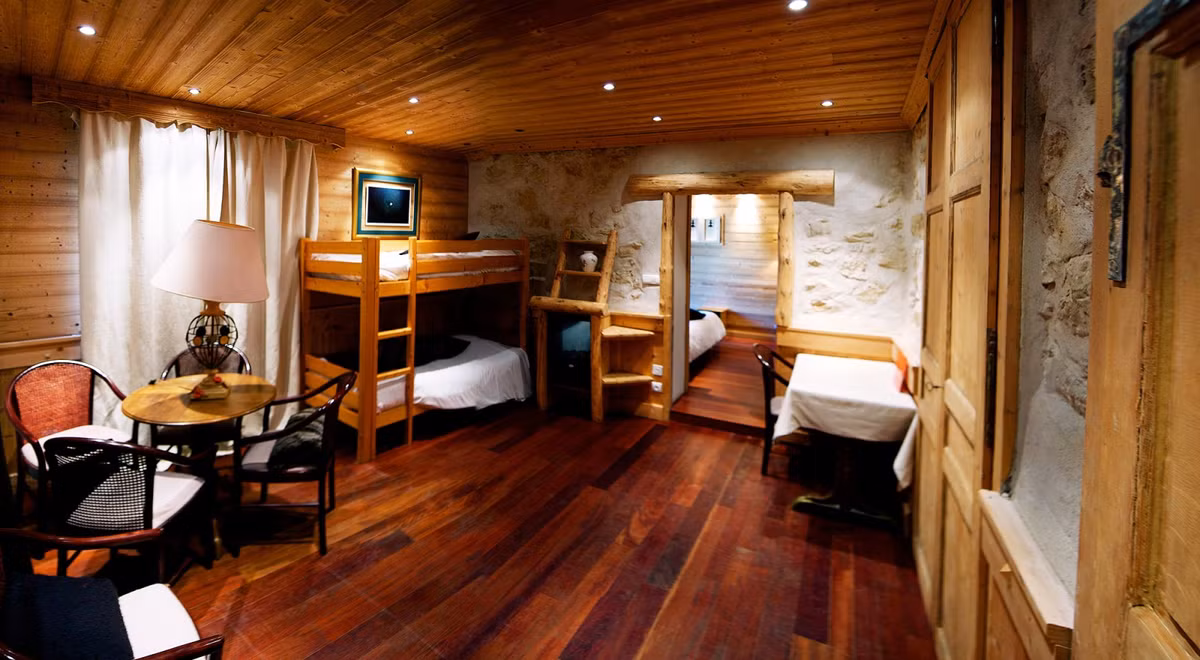 Ky di khach san co 1-0-2 tren the gioi: Ngu o Phap nhung phai di toilet o Thuy Si-Hinh-7