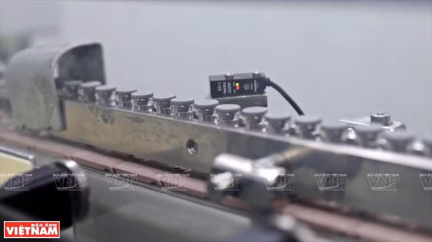 Can canh quy trinh gia cong vac xin Sputnik V tai Viet Nam-Hinh-4