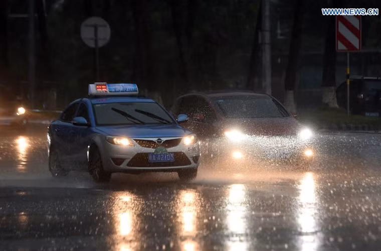 Chum anh bao do bo Trung Quoc truoc khi ve Viet Nam