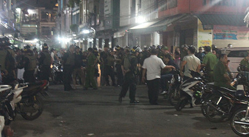 Hiện trường vụ hỗn chiến kinh hoàng trong đêm giao thừa ở thành phố Biên Hòa, tỉnh Đồng Nai.