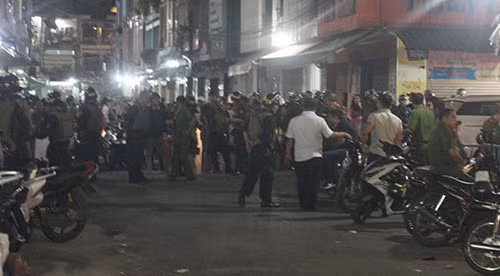 Hiện trường vụ hỗn chiến kinh hoàng trong đêm giao thừa ở thành phố Biên Hòa, tỉnh Đồng Nai.