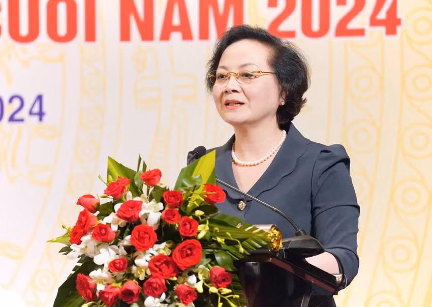 Bo truong Pham Thi Thanh Tra: Cai cach tien luong la thang loi cua toan nganh