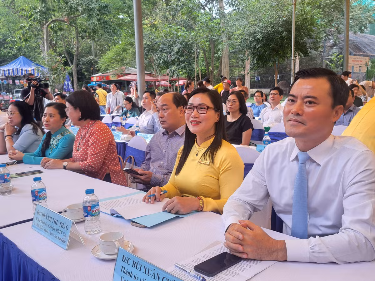 Thao Cam vien Sai Gon tron 160 tuoi