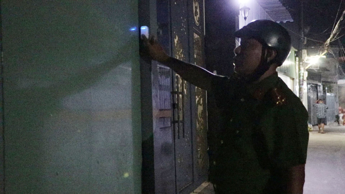 Dong Nai: Trang dem cung luc luong truy bat cac lo mo heo lau-Hinh-3