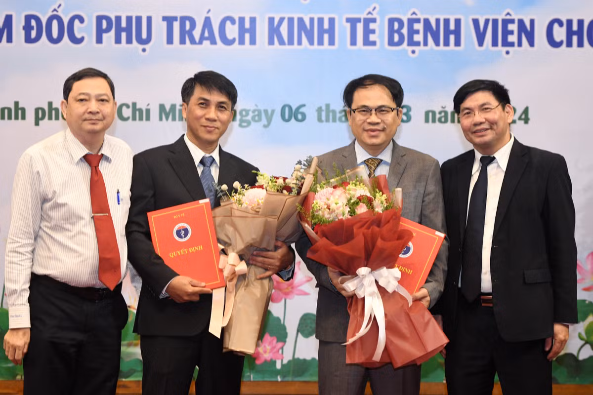 Bo truong Bo Y te bo nhiem 2 pho giam doc Benh vien Cho Ray