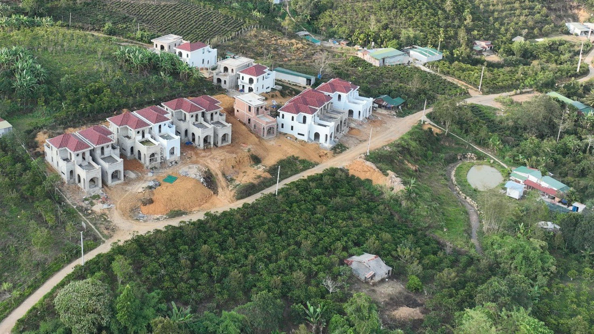 Theo quy định, khi 22 công trình xây dựng nói trên được cấp phép thì nguồn thuế xây dựng phải đóng ước tính khoảng 700 triệu đồng.