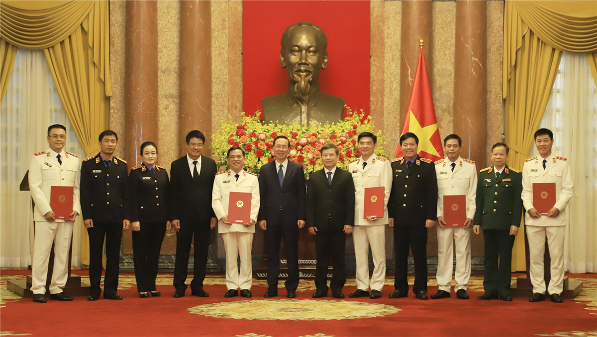 5 kiểm sát viên VKSND Tối cao vừa được Chủ tịch nước bổ nhiệm là ai? 5 kiem sat vien VKSND Toi cao vua duoc Chu tich nuoc bo nhiem la ai?