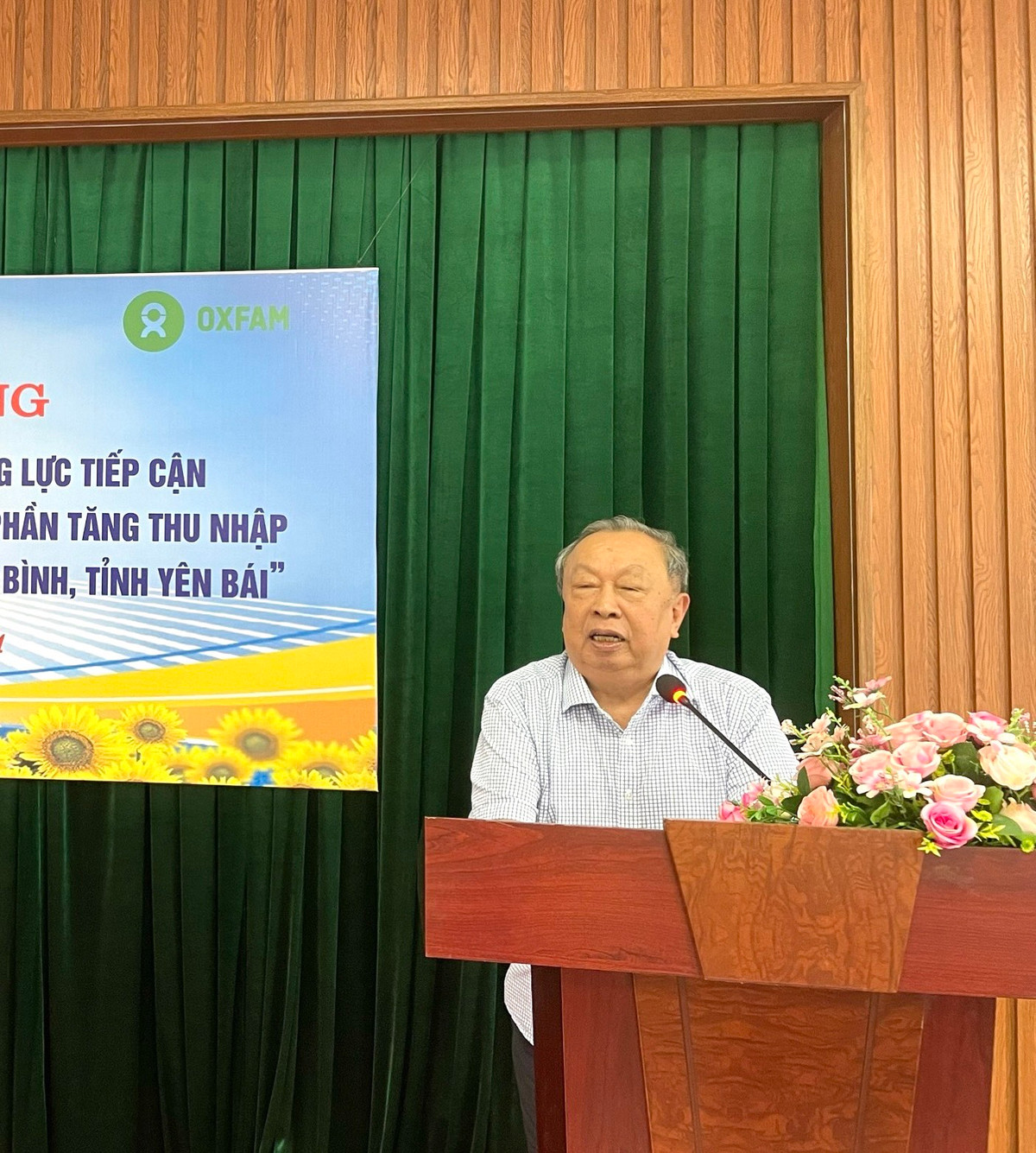 Pho Chu tich Pham Ngoc Linh lam viec tai Yen Bai khoi dong du an cua Trung tam SUDECOM-Hinh-2