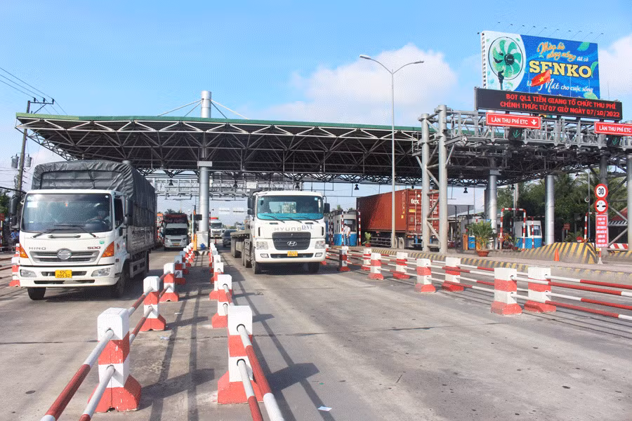 Cuc Duong bo giam sat viec thu tien tai 14 tram BOT ca nuoc