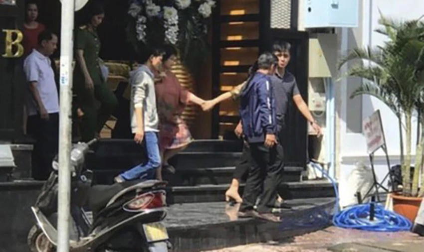 Công an TP HCM tìm nữ bệnh nhân trong vụ lừa đảo 816 tỷ Cong an TP HCM tim nu benh nhan trong vu lua dao 816 ty