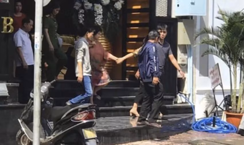 Công an TP HCM tìm nữ bệnh nhân trong vụ lừa đảo 816 tỷ Cong an TP HCM tim nu benh nhan trong vu lua dao 816 ty