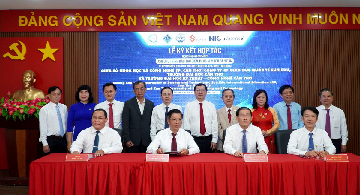 Bộ trưởng Bộ KH&CN: Việt Nam có nhiều cơ hội về công nghiệp bán dẫn Bo truong Bo KH&CN: Viet Nam co nhieu co hoi ve cong nghiep ban dan