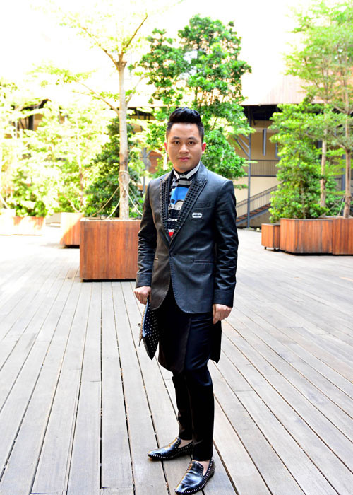 Sau khi phát sóng 4 tập thử thách ghế nóng, các tiết mục dự thi đã bị loại ở vòng này sẽ được up lên Youtube. 8 tiết mục có lượng view cao nhất sẽ được tham gia đêm liveshow vé vớt. 