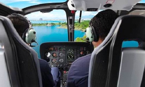 Hiện tại, một số công ty lữ hành đã đặt tour tham quan bằng trực thăng, khởi hành hàng ngày, buổi sáng bắt đầu từ 08h00, buổi chiều bắt đầu từ 14h00.