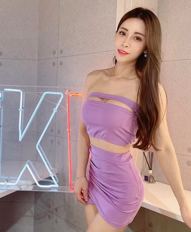 Theo hot girl, chỉ có thân hình đẹp thì mới có thể thoải mái diện đồ mà mình thích.