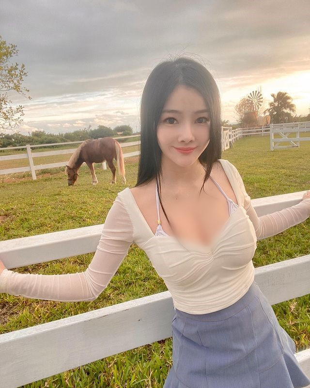 Các fan hâm mộ của Tiểu Đào Tử hi vọng, cô nàng sẽ ngày một thành công hơn.