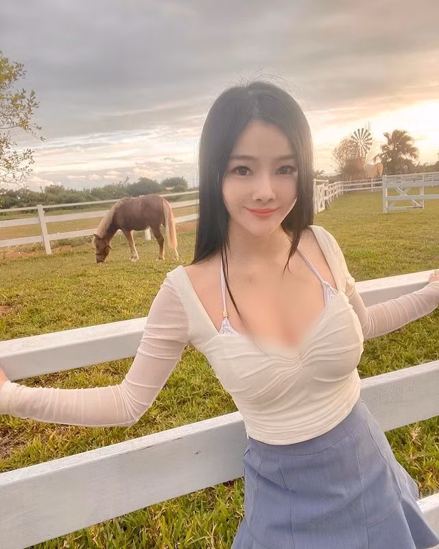 Các fan hâm mộ của Tiểu Đào Tử hi vọng, cô nàng sẽ ngày một thành công hơn.