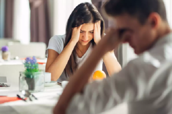 Vo ngoai tinh 60 lan, chong van tha thu roi cong khai vach tran