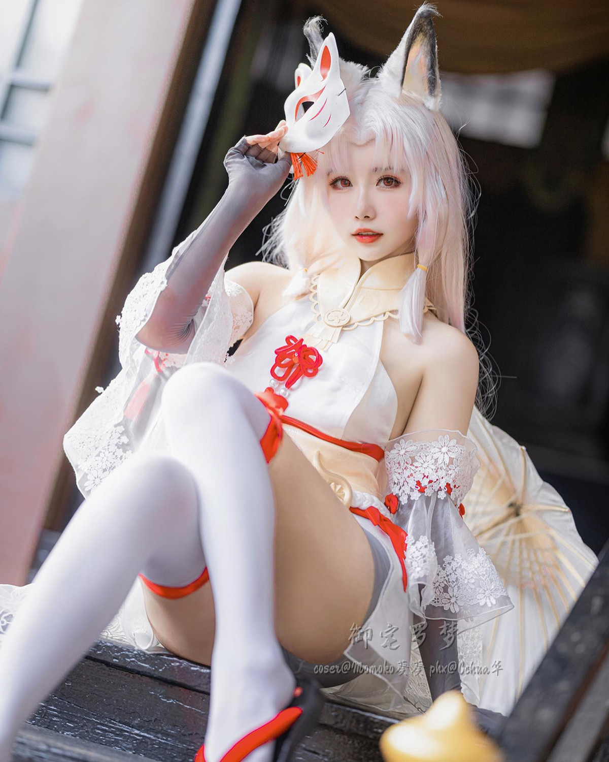 Đáng nói, không chỉ có vẻ ngoài giống, thần thái nhân vật cũng được hot girl bắt chước không sai chút nào.