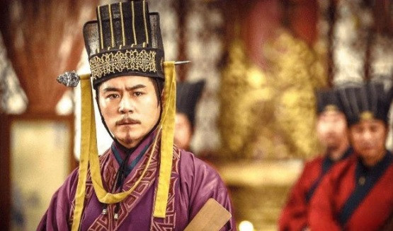 Đến năm 706, Diêu Nguyên Chi - vị quan duy nhất bật khóc sau khi Võ Tắc Thiên thoái vị là người may mắn sống sót trước "sóng gió" trong triều. Trong khi đó, Trương Giản Chi và 4 quan đại thần gồm: Thôi Huyền Vĩ, Hoàn Ngạn Phạm, Viên Thứ Kỉ, Kính Huy bị Vi hậu và Võ Tam Tư (cháu của Võ Tắc Thiên) sai người giết hại.