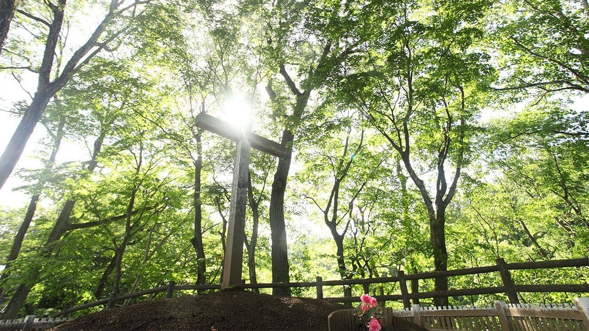 Vài năm sau, Chúa Jesus đến Alaska trước khi tới bến cảng Hachinohe cách làng Shingo 40 km.