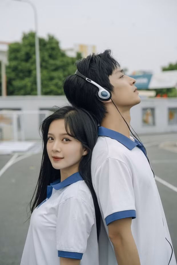 Tran Nghia noi gi khi bi 'day thuyen' voi ban dien 1m53?-Hinh-3