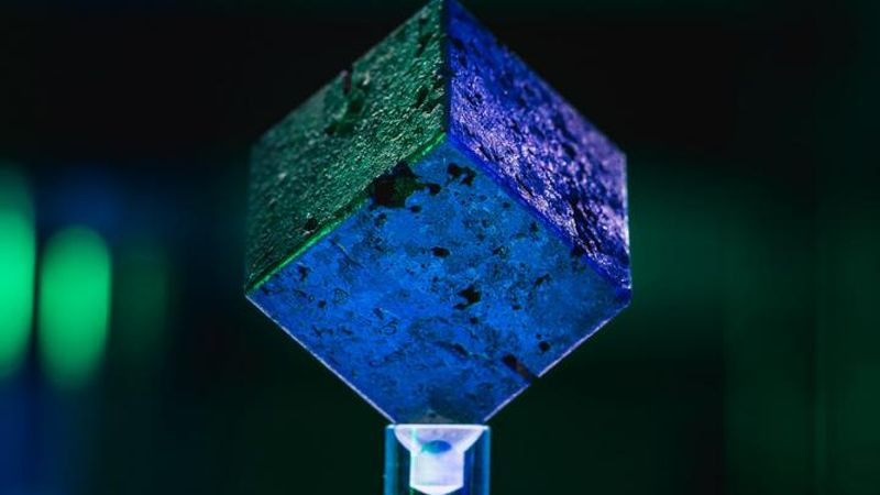 Nhà nghiên cứu Timothy cho hay trong giai đoạn cuối Thế chiến 2, các nhà khoa học phát xít Đức đã cố gắng xây dựng ít nhất 2 lò phản ứng hạt nhân. Trong đó, một lò ứng phản ứng hạt nhân mang mật danh B-VIII ở Berlin. Về sau, cơ sở được chuyển tới thị trấn nhỏ Haigerloch.