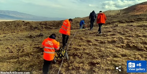 Theo nghiên cứu mới của các chuyên gia ở Thổ Nhĩ Kỳ, phân tích ban đầu đã xác định được các mẫu vật có chứa đất sét, các yếu tố của đại dương và hải sản.