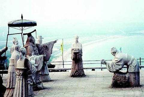 Trên đường đi tìm kiếm thuốc trường sinh cho Tần Thủy Hoàng, Từ Phúc và những người đi cùng đã không bao giờ quay trở về. Không ai biết họ đã gặp phải chuyện gì, có tìm được thuốc trường sinh hay không. Sự biến mất của Từ Phúc đã để lại một bí ẩn lớn.