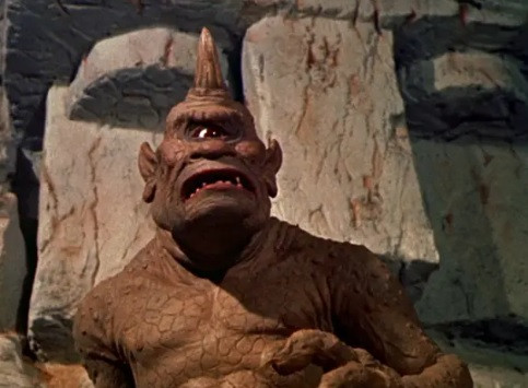 Những người có một mắt là do mắc hội chứng mang tên "cyclopia" - còn gọi là chứng một mắt. Đây là một một loại bệnh rất hiếm gặp trong các loại bệnh bẩm sinh gây nên dị dạng ở mắt.