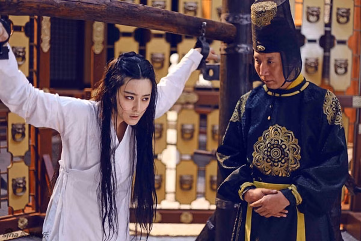 Vậy nên, nữ phạm nhân thường không dám bỏ trốn, ngoan ngoãn nghe lời nha dịch để bảo toàn tính mạng. Vậy nên, công việc áp giải nữ tù nhân trở thành công việc nhàn hạ đối với nha dịch. (Ảnh trong bài chỉ mang tính minh họa).