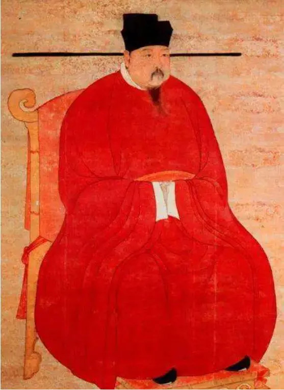 Chỉ một số nam giới khỏe mạnh, gan dạ lập thành từng nhóm đi săn tìm quái vật hình vành mũ. Trong khi đó, Tri phủ Tây Kinh là Vương Tự Tông quyết định không điều tra sâu vào những lời đồn về "Quỷ Vành Mũ" vì cho rằng trên đời không tồn tại ma quỷ. Ông tin rằng lời đồn sẽ tự biến mất theo thời gian.