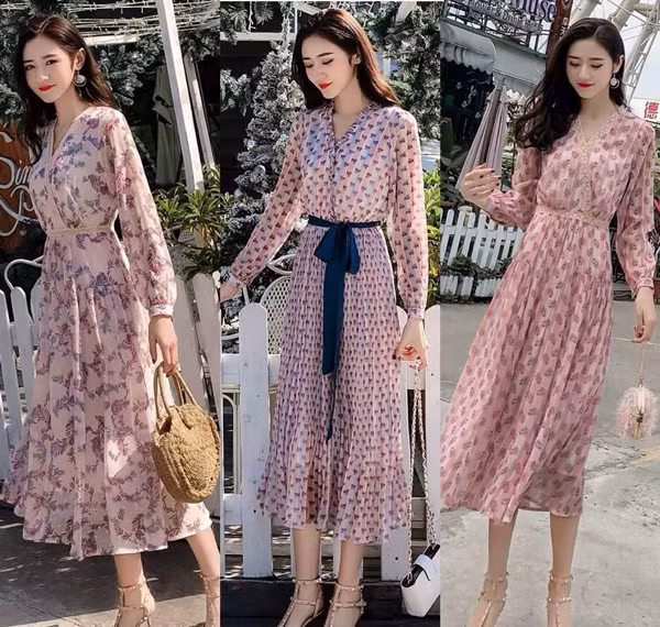 4. Phối với giày cao gót. Váy hoa có thể phối cùng nhiều kiểu giày khác nhau, mỗi kiểu sẽ có điểm mạnh riêng. Chẳng hạn, váy hoa kết hợp xăng đan sẽ tôn lên vẻ nhẹ nhàng, nữ tính. Váy hoa phối giày trắng nhỏ dễ vận động, quyến rũ.