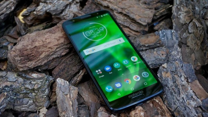 5. Moto G6 có kích thước pin 3000mAh, thời gian hoạt động 9h15.