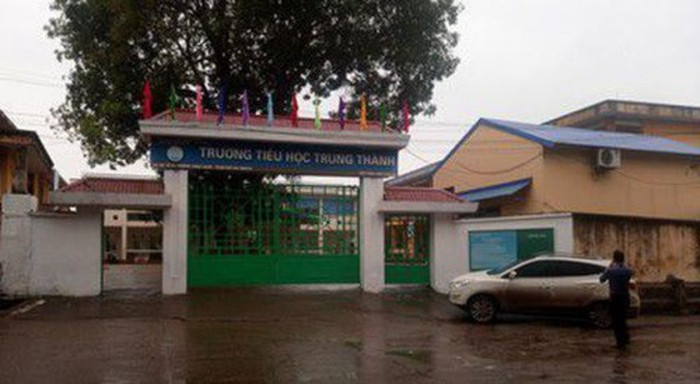 Xac minh duoc mot truong hop hoc sinh 'to' bi co giao phat tu tat 50 cai vao mat-Hinh-2