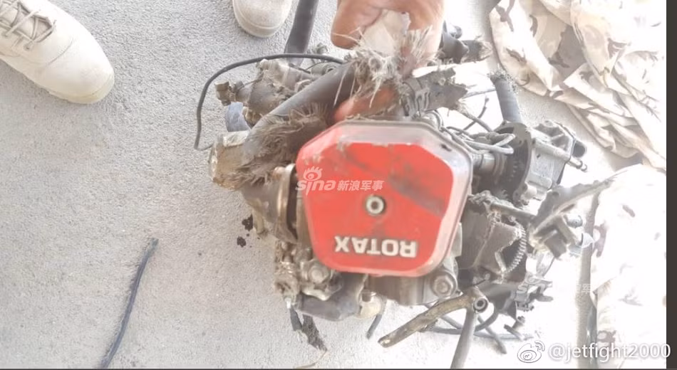 Shaheed 129 là loại máy bay không người lái tầm xa, hoạt động ở độ cao trung bình, có vẻ bề ngoài khá giống với những chiếc MQ-1 Predator của Mỹ. Nguồn ảnh: Sina.