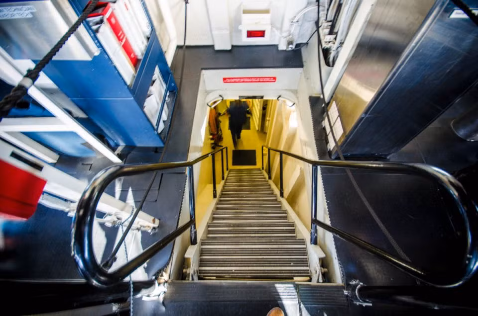 Lối vào khoang chỉ huy. Nguồn ảnh: BISG.