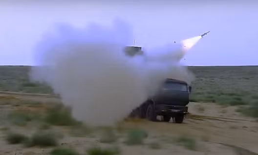 Phần thi phòng không sẽ được tổ chức trên một khu vực rộng hàng trăm kilomet vuông, hứa hẹn sẽ có những màn tiêu diệt mục tiêu, cơ động triển trai trận địa cực kỳ đẹp mắt. Nguồn ảnh: Arrmygame.