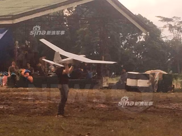 Việc Mỹ có đưa quân vào trực tiếp tham chiến tại Philippines nếu tình hình vượt qua ngoài tầm kiểm soát hay không vẫn là câu hỏi đang được bỏ ngỏ. Có thể, Mỹ sẽ đưa tới đây các lực lượng an ninh tư nhân, lính đánh thuê, rất khó để Mỹ có thể điều quân đội của mình tới đây trực tiếp tham chiến. Nguồn ảnh: Sina.