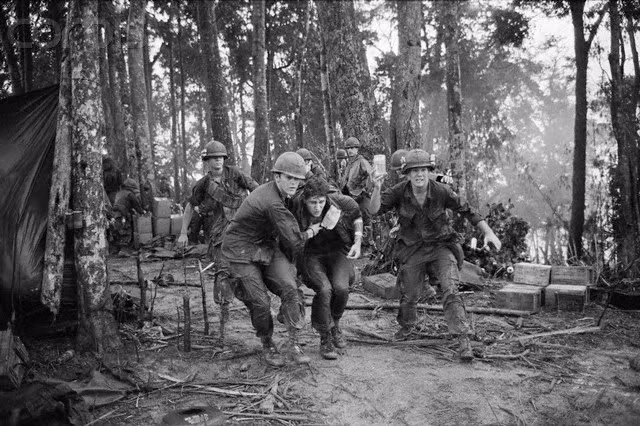 Về số lượng thương vong của cả hai bên đều có những tranh cãi cho tới tận hôm nay. Mỹ huênh hoang tuyên bố rằng đã loại khỏi vòng chiến 630 chiến sĩ quân giải phóng, tuy nhiên thực tế chỉ thu được 89 khẩu súng cá nhân và 22 vũ khí hạng nặng - Một con số quá ít ỏi so với tuyên bố số lượng chiến sĩ quân giải phóng hi sinh. Nguồn ảnh: Armchair.